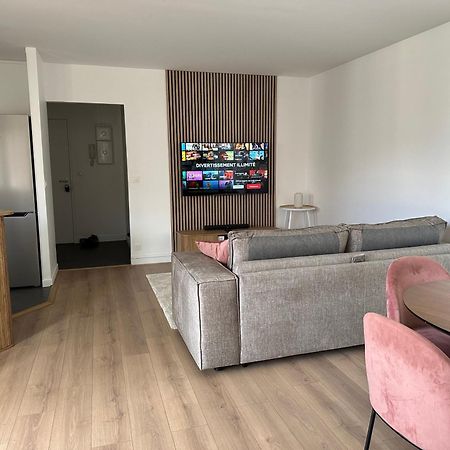 Appartement Proche Paris-Aeroport Cdg-Gare-Disney Villiers le Bel Bagian luar foto